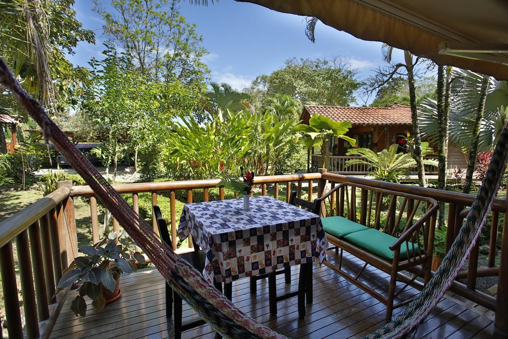 Casa Marcellino Lodge Cahuita Exterior photo