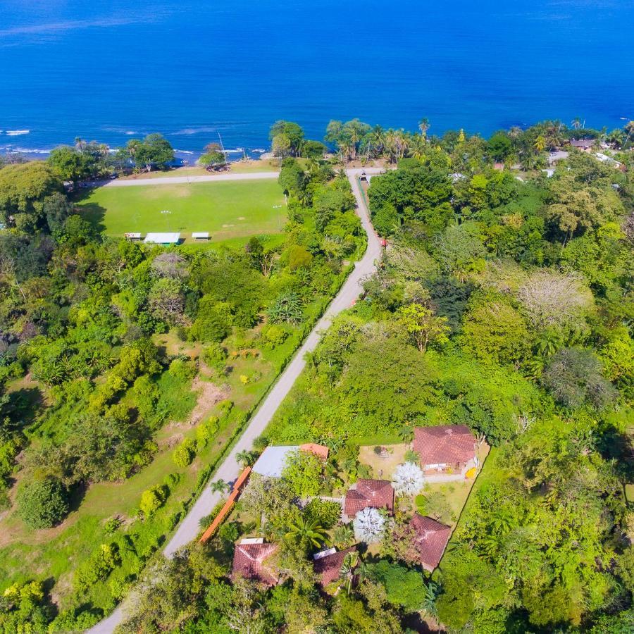 Casa Marcellino Lodge Cahuita Exterior photo